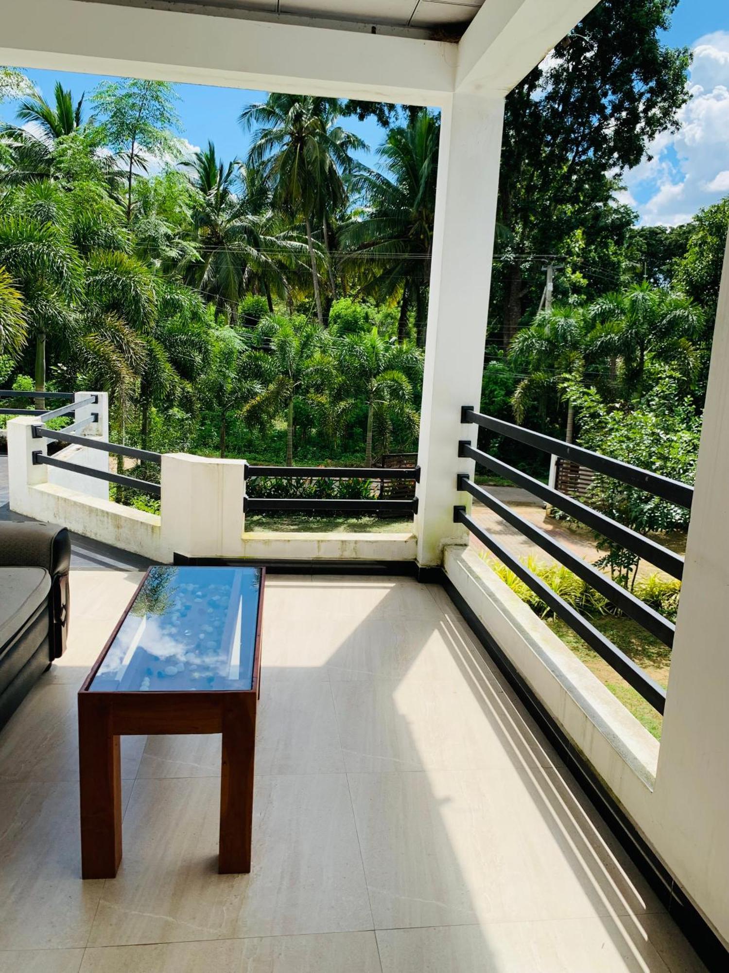 Chill House Safari Resort Udawalawe Exterior foto