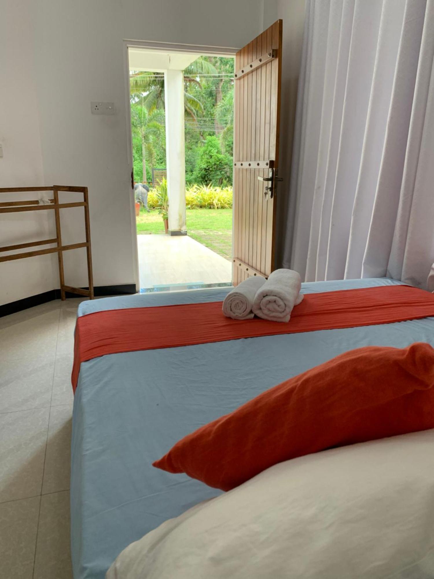 Chill House Safari Resort Udawalawe Exterior foto