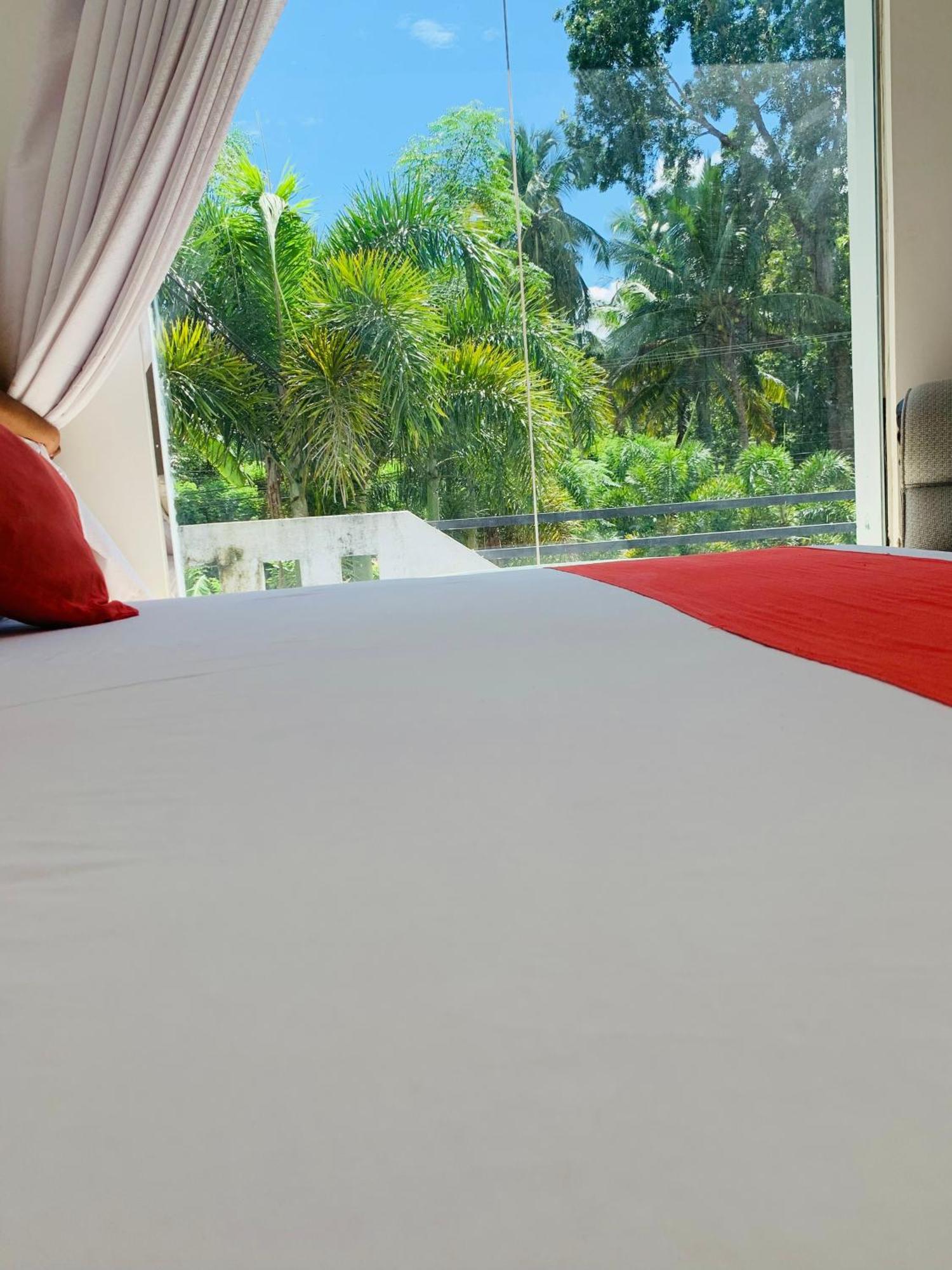 Chill House Safari Resort Udawalawe Exterior foto